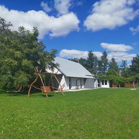 Agrochalupki Apartamento Korczowa Exterior foto