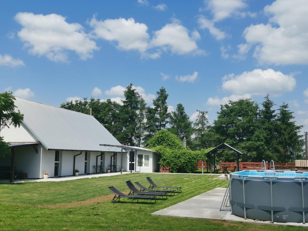 Agrochalupki Apartamento Korczowa Exterior foto