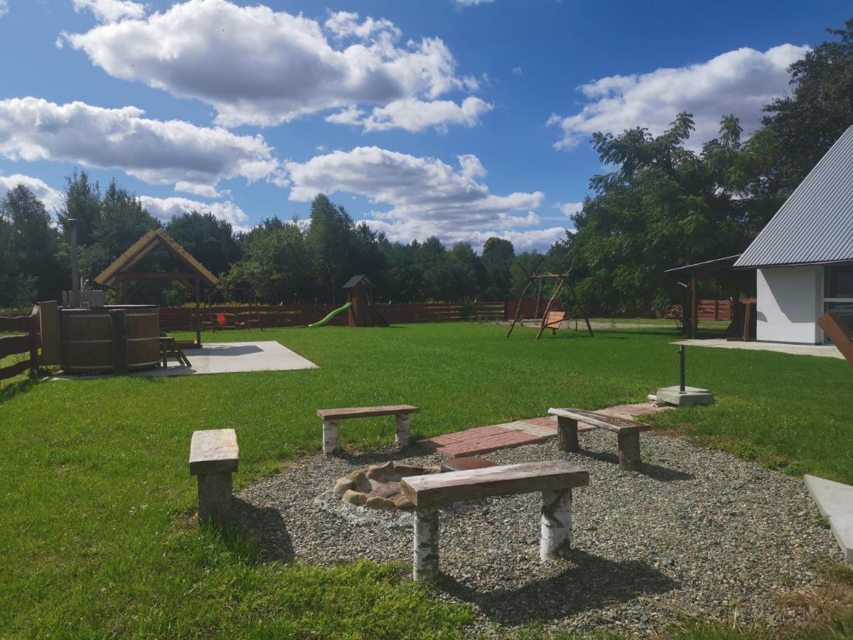 Agrochalupki Apartamento Korczowa Exterior foto